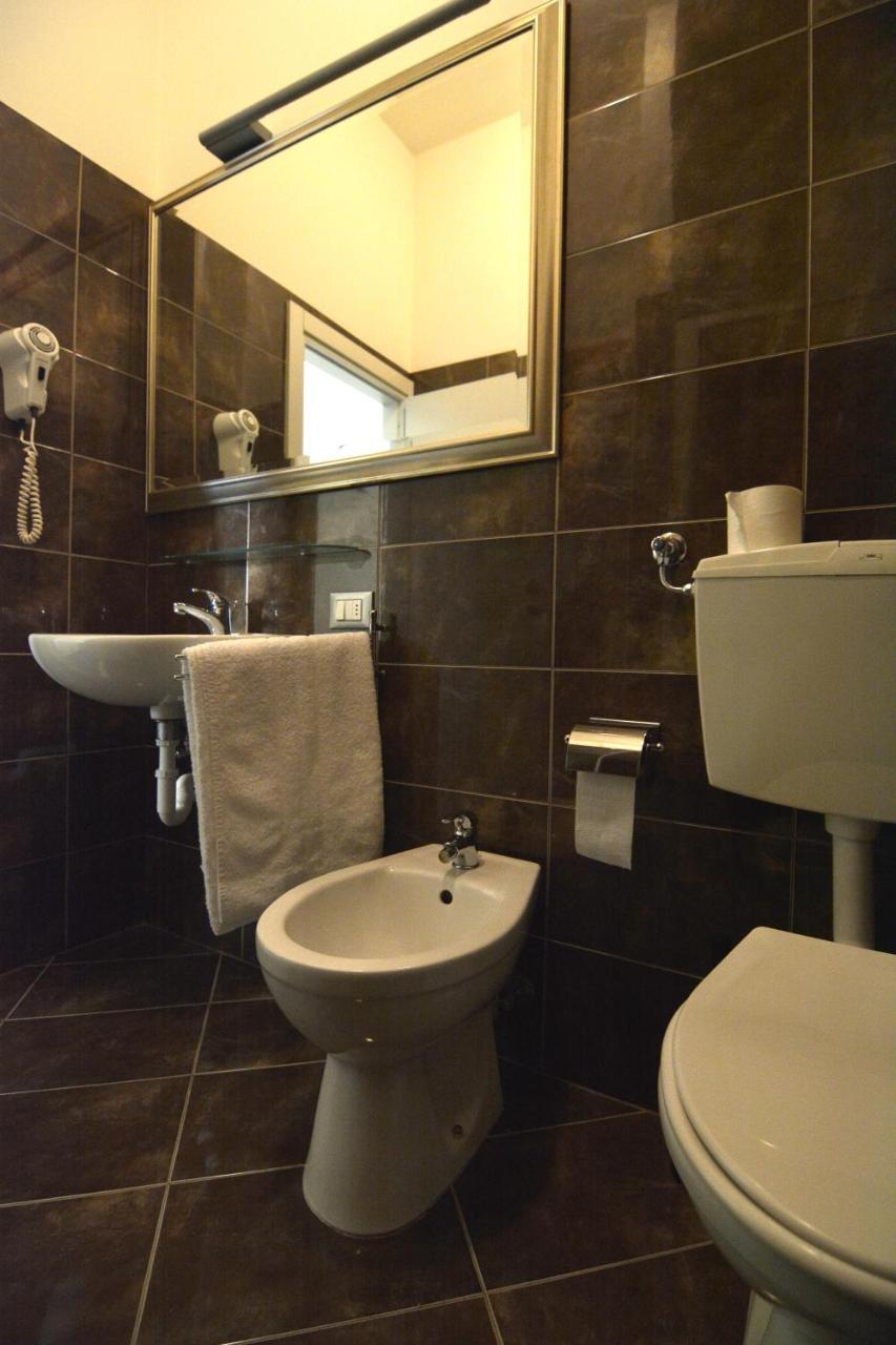 Hotel Orly Cesenatico Luaran gambar