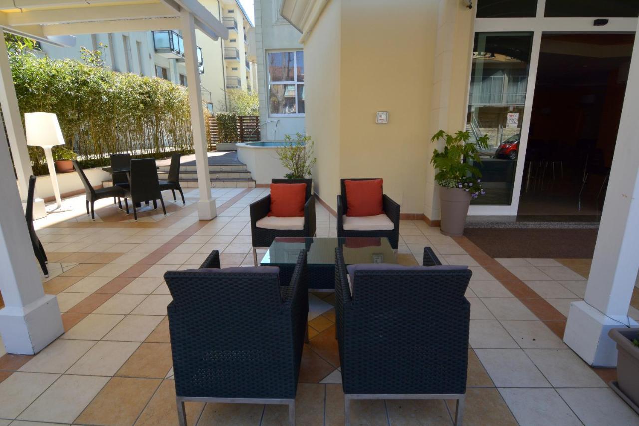Hotel Orly Cesenatico Luaran gambar