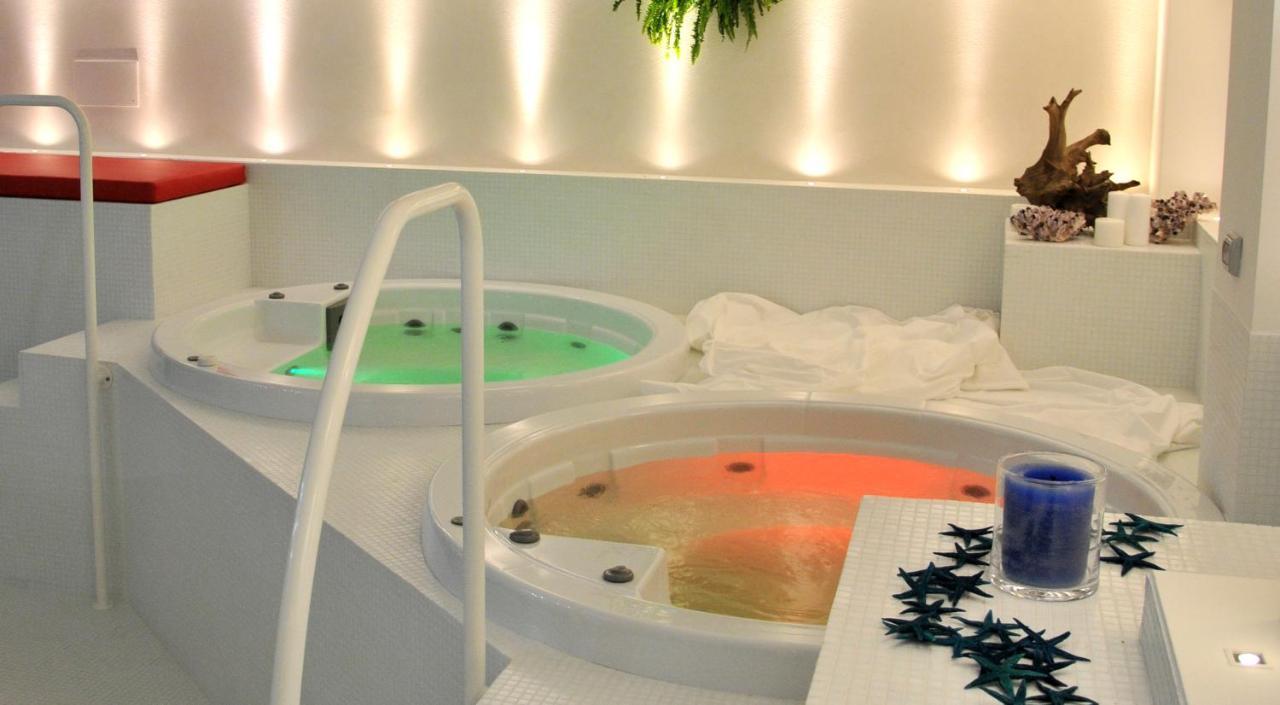 Hotel Orly Cesenatico Luaran gambar